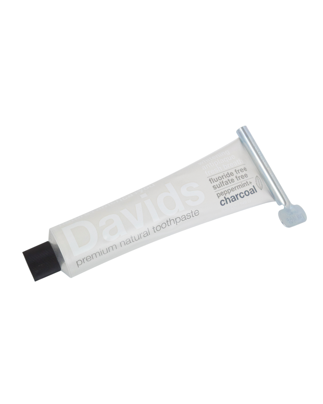 ホワイトニングトゥースペースト　チャコール